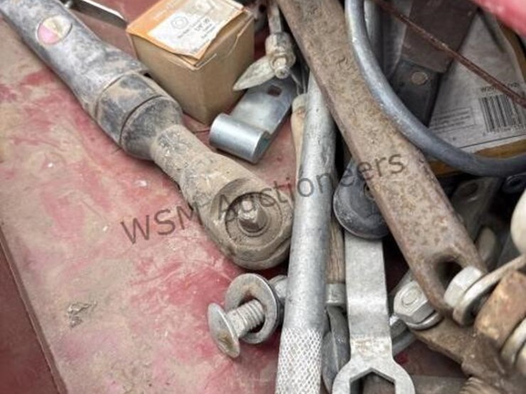 pallet-of-asst-tools-&-toolbox-image-9