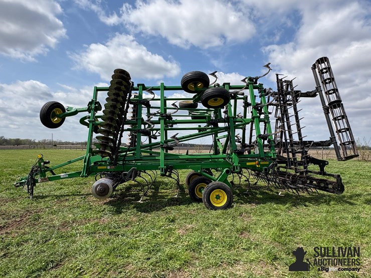 2014-john-deere-2310-image-8