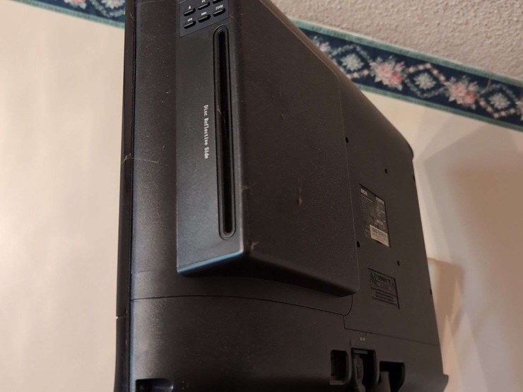 rca-22-inch-lcd-full-hdtv-dvd-combo-model-22la45rqd-image-2