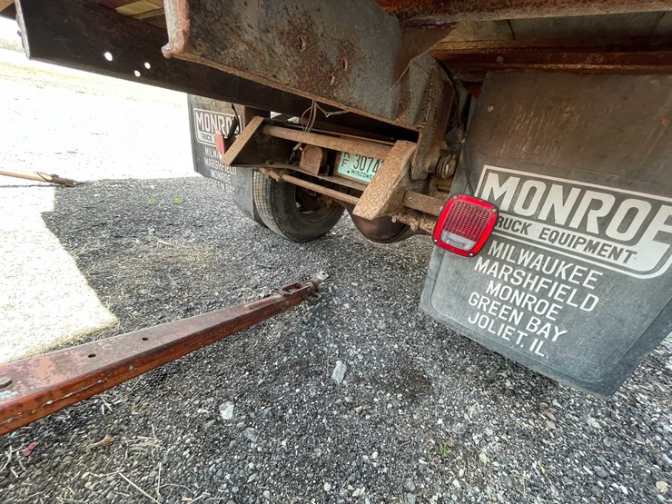 #210-•-1978-international-truck-(has-wi-title)-(grand-chute,-wi)-image-8