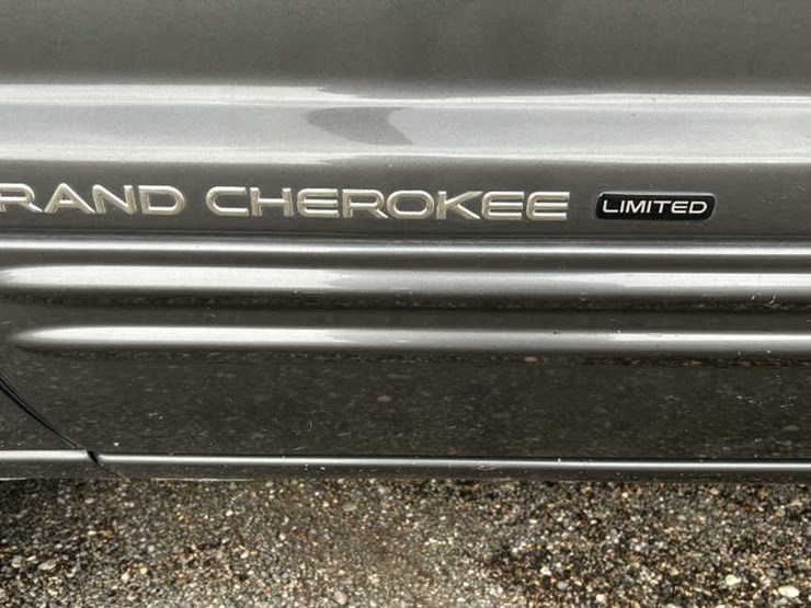2002-jeep-grand-cherokee-image-11
