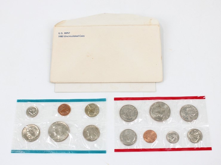 #32919-•-currency-|-misc-us-mint-coin-sets-from-the-70's-and-80's-image-9