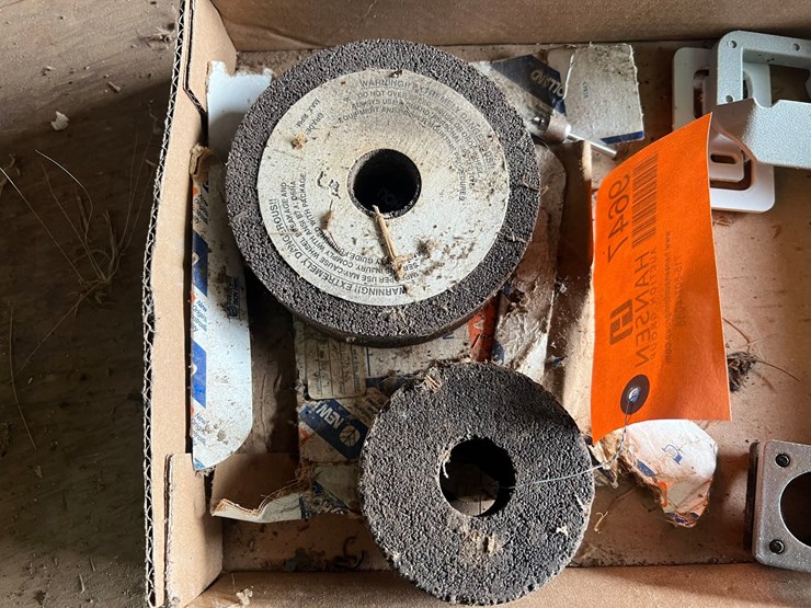 #9647-•-grinding-wheels-and-misc.-image-3