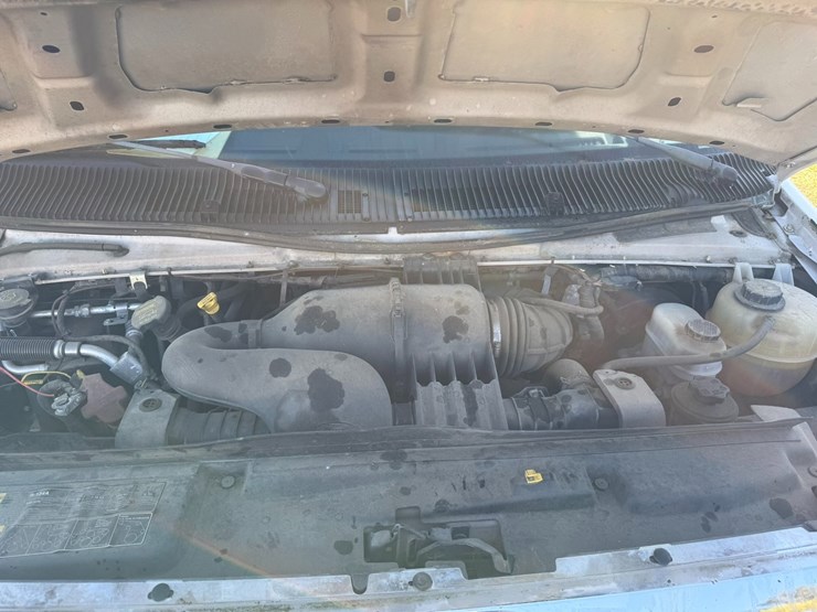 2014-ford-e350-image-14