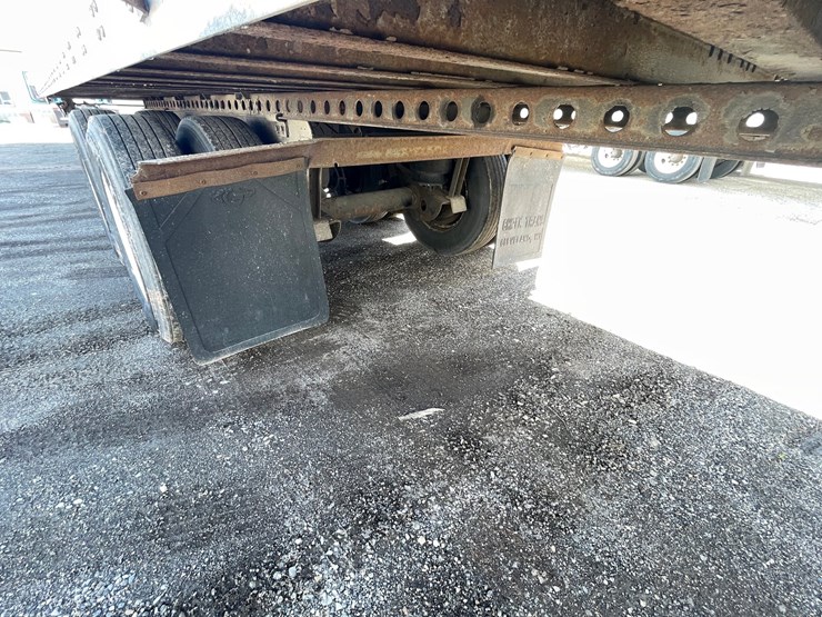 #318-•-2011-wabash-semi-trailer-(has-wi-title)-(denmark,-wi)-image-12