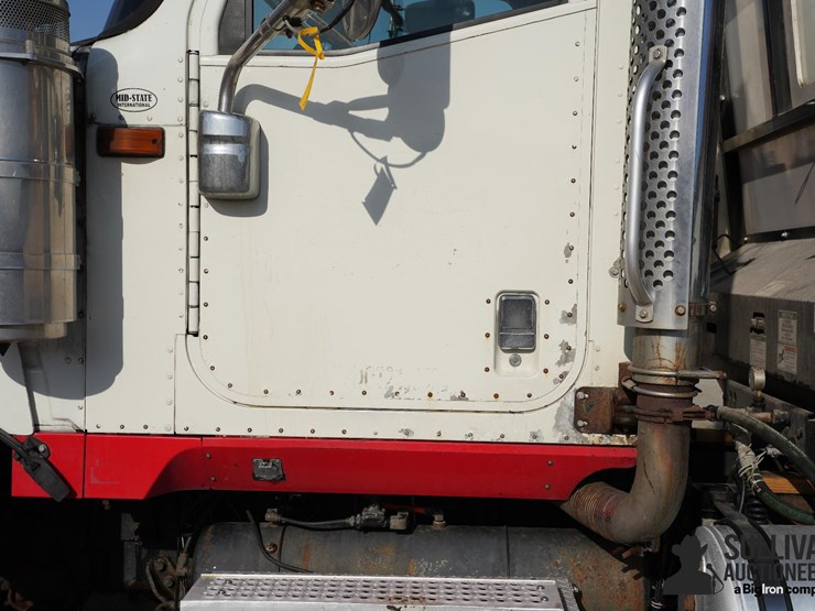 2007-caterpillar-c15-image-16
