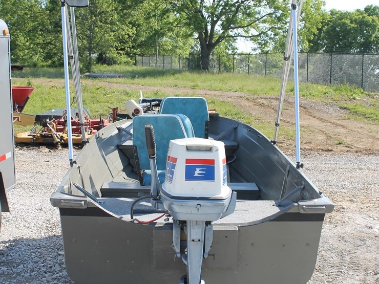 15'-fishing-boat-image-6