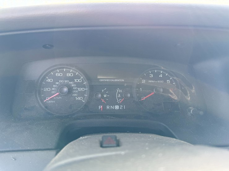 #42084-•-2011-ford-crown-victoria-sedan-vin:-2fabp7bv6bx160559-image-34