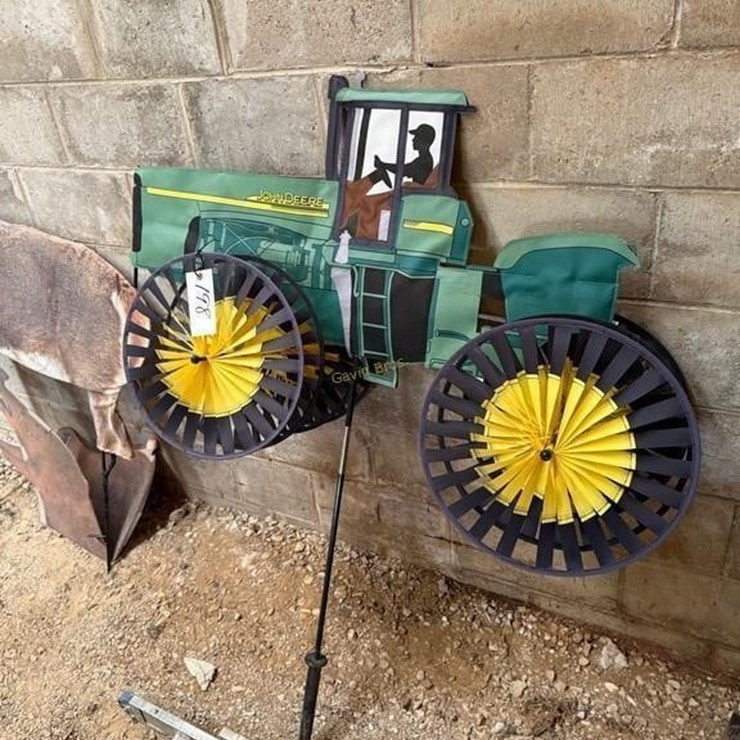JOHN DEERE D