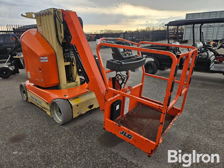 2019-jlg-toucan-32e-image-3