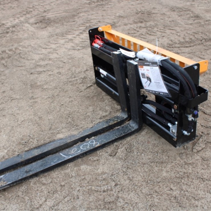 #8022 • Pallet Fork Hydraulic Adjustable