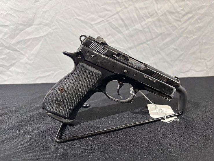 #137-•-cz-75-d-compact-9mm-semi-automatic-pistol-image-2