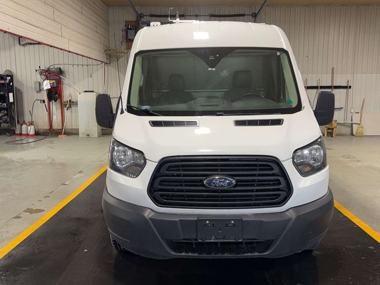 2019-ford-transit-image-8