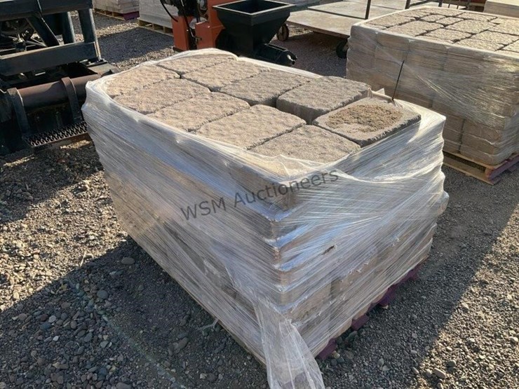 pallet-of-stone-pavers-image-3