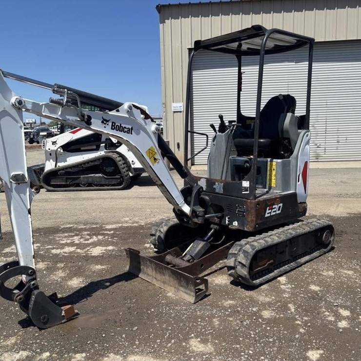 2020 BOBCAT E20