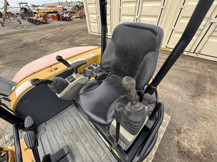 2015-caterpillar-305e2-cr-image-28