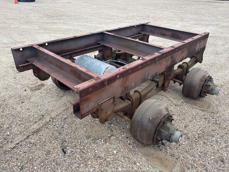 #36261-•-set-of-trailer-tandems-image-2