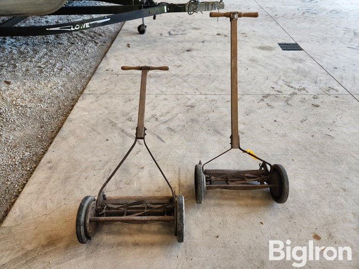 manual-push-mowers-image-2