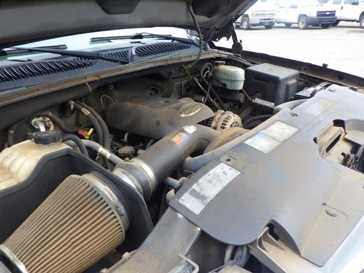 2005-chevrolet-2500hd-image-9