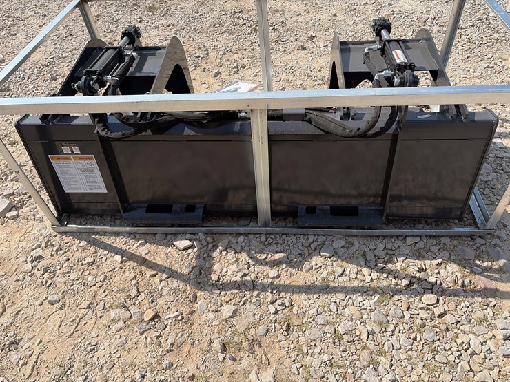 #504-•-unused-wolverine-72”-skid-steer-grapple-bucket-image-2