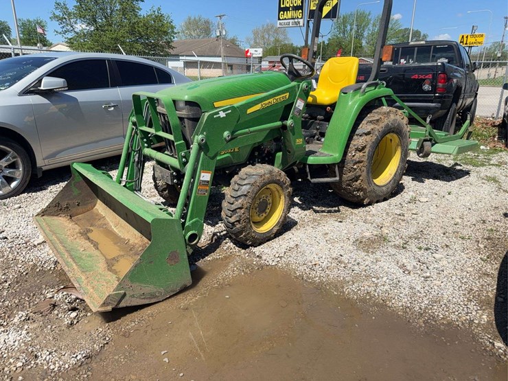 2013-john-deere-72-image-1