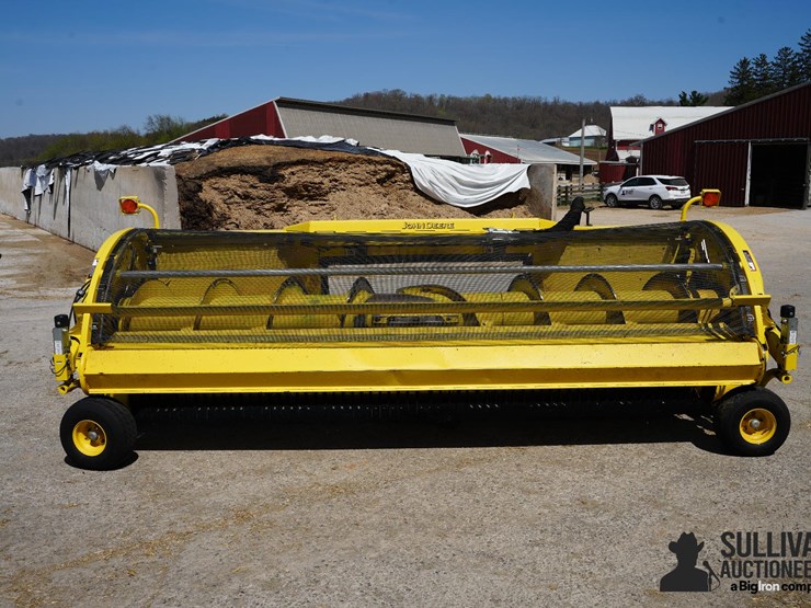 2021-john-deere-659-image-2