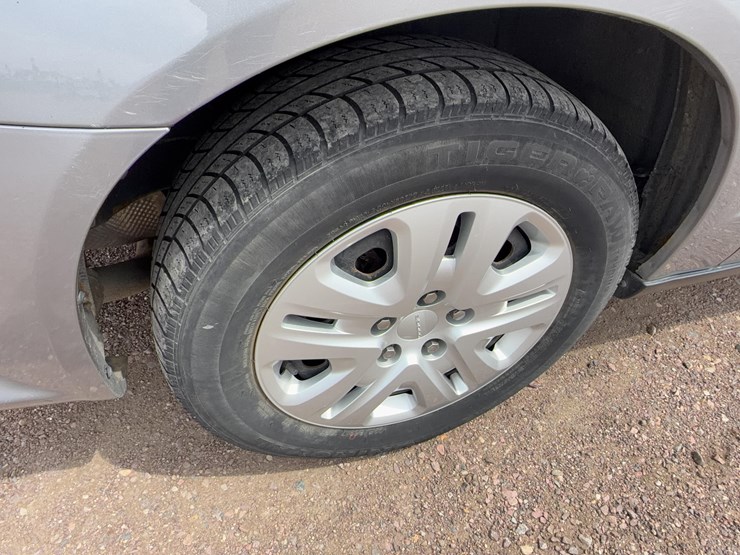 2015-dodge-grand-caravan-image-26
