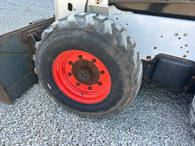 2023-bobcat-s770-image-17