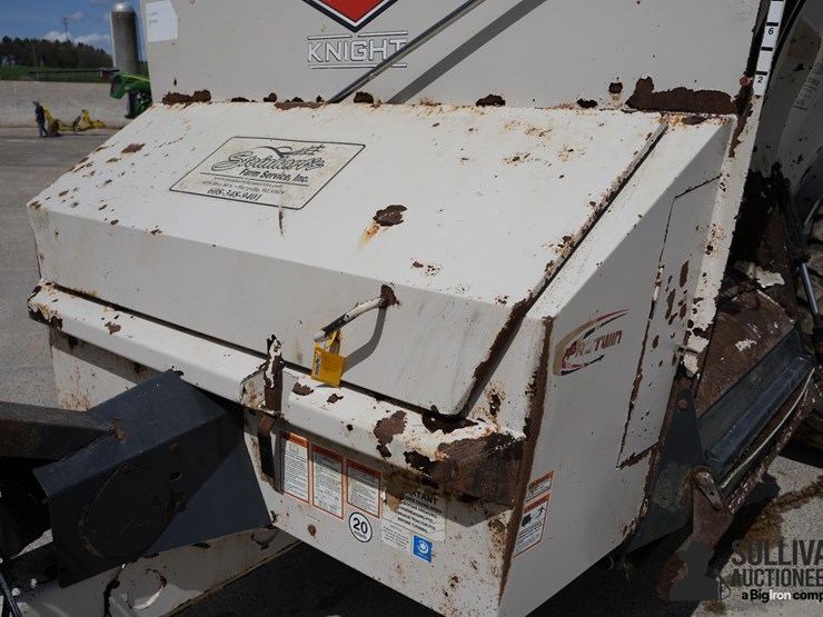kuhn-knight-slc141t-pull-type-manure-spreader-image-13