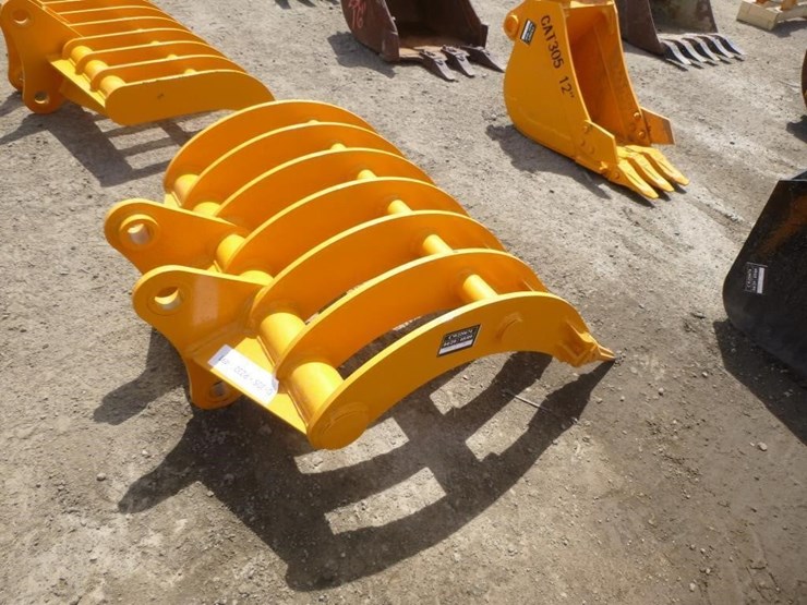 caterpillar-305-image-3