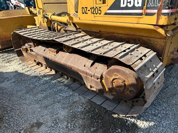 caterpillar-d5g-xl-image-18