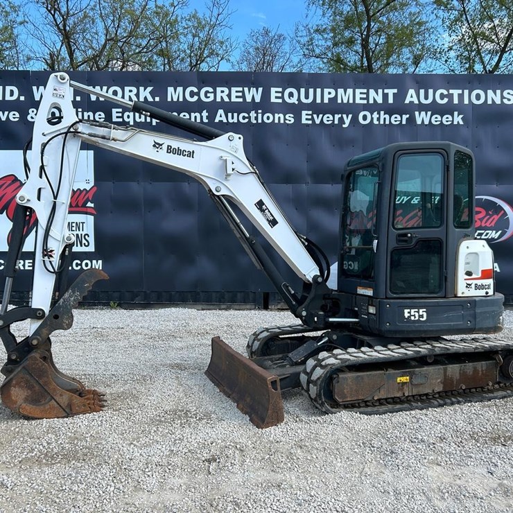 2016 BOBCAT E55
