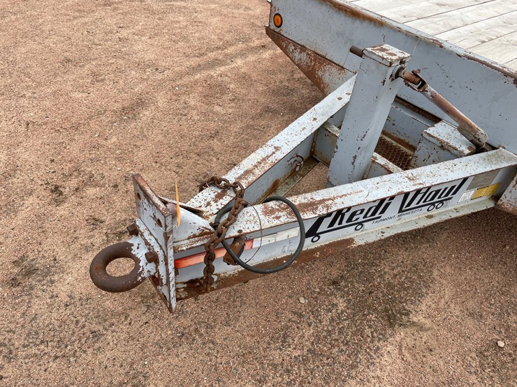 #366-•-1995-redi-haul-r25'-deckover-dovetail-trailer-(has-wi-title)-(nitke-yard-mosinee,-wi)-image-10