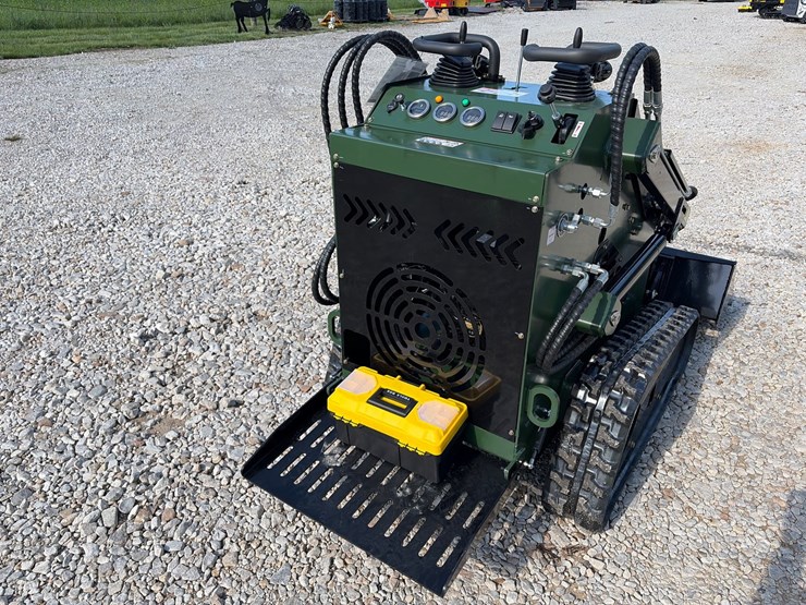 #202-•-unused-2026-zjg-zj-380-mini-skid-steer-loader-image-4