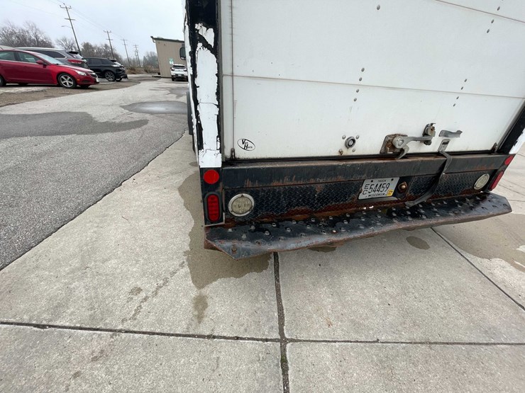 2017-ford-e450-image-29