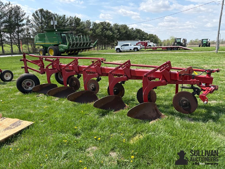 case-ih-720-image-3