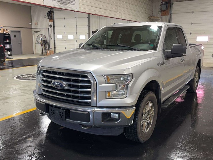 2016-ford-f150-xlt-image-1