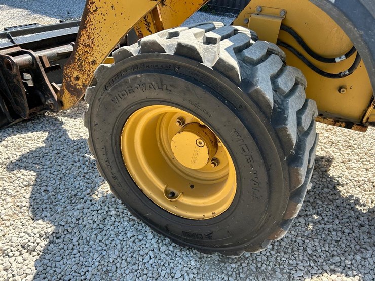 2015-caterpillar-903c-image-16