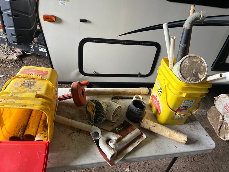 #9636-•-plumbing-supplies-image-1