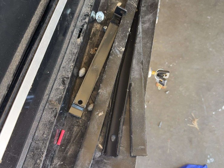 craftsman-triple-stack-with-keys-image-10