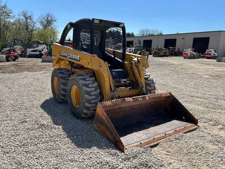 john-deere-270-image-6