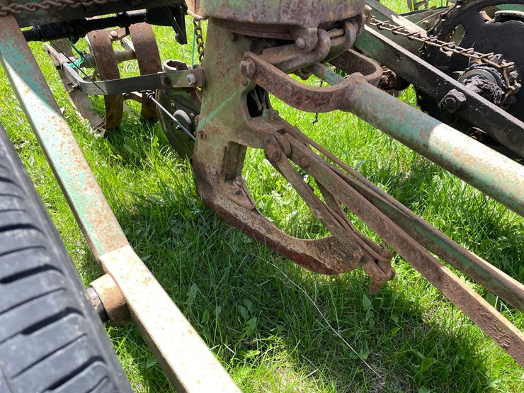 john-deere-490-image-13