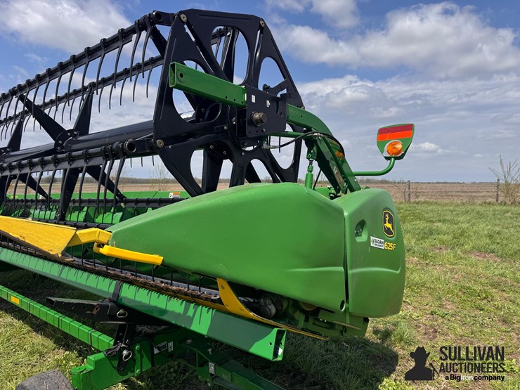 2014-john-deere-625f-image-17