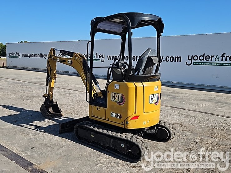 2023-caterpillar-301.7-image-4