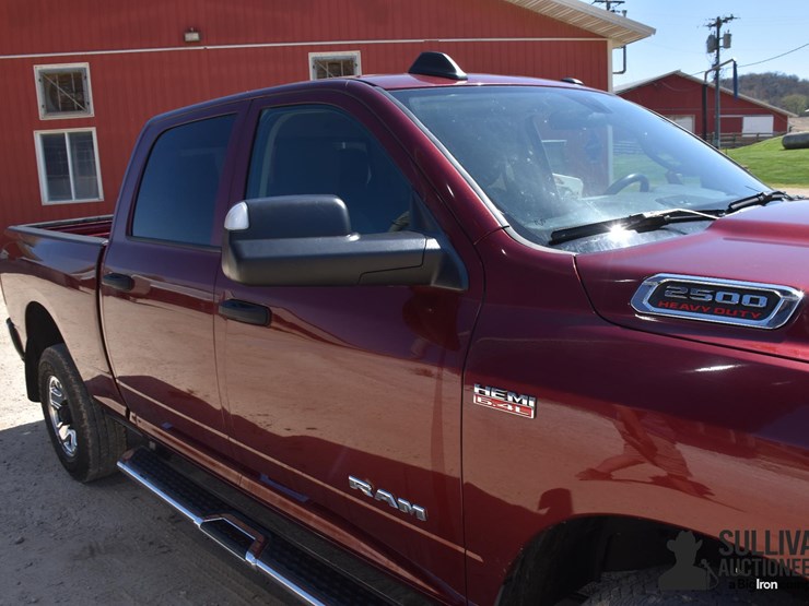 2019-ram-2500-hd-image-19
