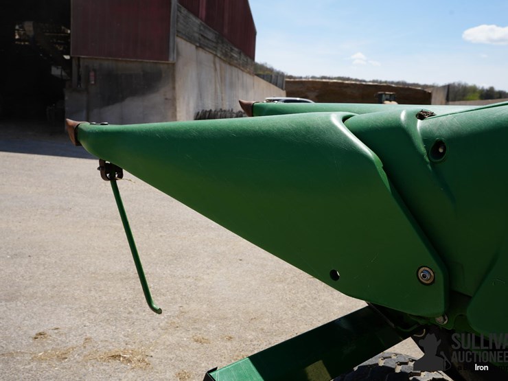 2013-john-deere-612c-stalkmaster-image-11