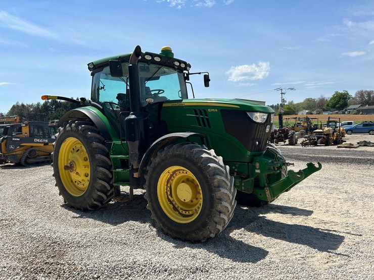 2018-john-deere-6215r-image-6
