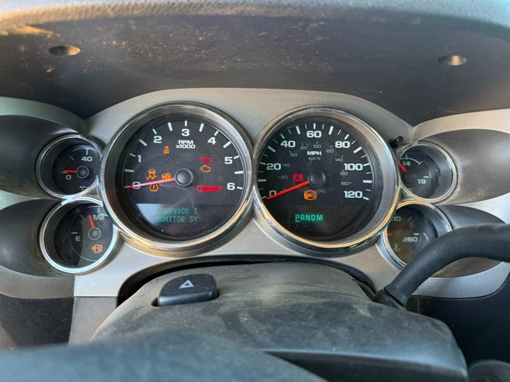 2013-chevrolet-1500-image-42