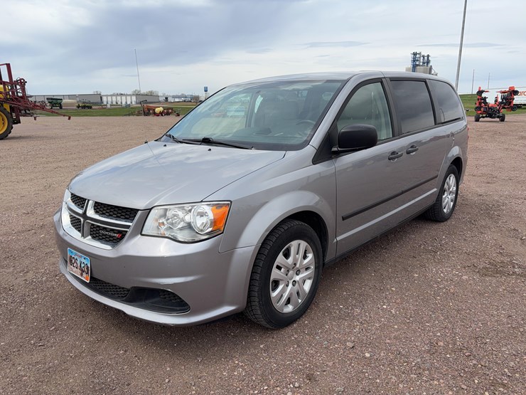 2015-dodge-grand-caravan-image-1
