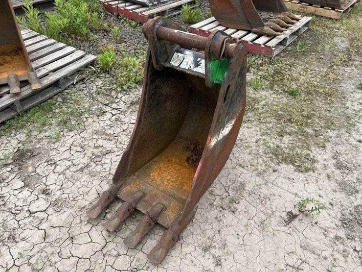 caterpillar-18-image-1